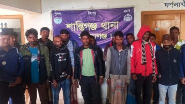 শান্তিগঞ্জে পুলিশের এক রাতের অভিযানে ১২ জুয়ারীসহ গ্রেফতার ১৬
