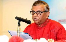 জিন্দাবাজার জেন্টস গ্যালারীতে তালা দিলেন মেয়র আরিফ