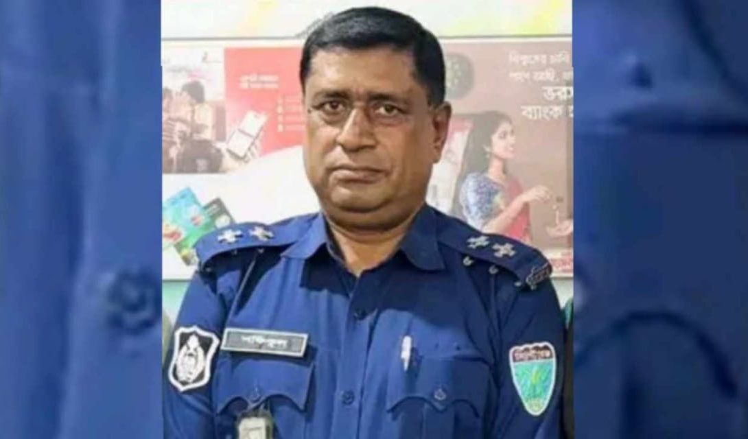 জেলার শ্রেষ্ঠ জগন্নাথপুর থানার এসআই শফিকুল ইসলাম 