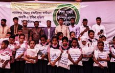 ছাতকে দিঘলী বেরাজপুর ইসলামী যুব সমাজ কল্যাণ সংস্থা’র শিক্ষা সামগ্রী উপহার প্রদান