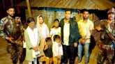 সীমান্তে নারী-শিশুসহ আটক ৭