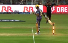 স্টাম্প ভেঙেও আউট নন নারাইন, কি বলছে নিয়ম