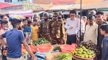 দোয়ারাবাজারে রমজান মাসে দ্রব্যমূল্য নিয়ন্ত্রণে যৌথবাহিনীর অভিযান