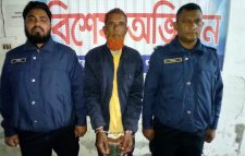 অপারেশন ডে*ভিল হান্ট এমপি মানিকের পিএসের ভাই আ’লীগ সভাপতি রজব আলী গ্রে*ফতার