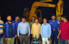 ধর্মপাশায় অ*বৈধ ভাবে মাটি উত্তোলন, অ্যাক্সেভেটর মেশিন জ*ব্দ