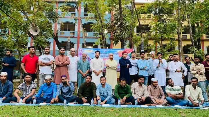 ছাতকের গোবিন্দগঞ্জ ডিগ্রি কলেজ ছাত্রদলের আয়োজনে ইফতার ও দোয়া মাহফিল
