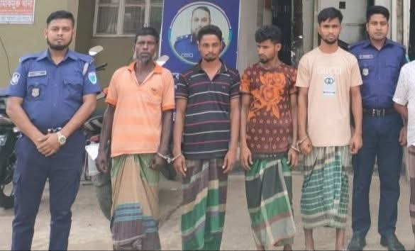 ছাতক থানা পুলিশের অভিযানে রাজনৈতিক মামলার আসামী সহ গ্রে*ফতার ৪