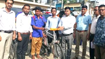 জগন্নাথপুরে ৬৪ জন গ্রাম পুলিশের মধ্যে বাইসাইকেল বিতরণ