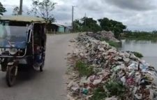 জগন্নাথপুরে আঞ্চলিক মহাসড়ক এর পাশে ময়লা-আবর্জনার স্তুপ, জনস্বাস্থ্য হুমকির মূখে