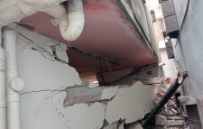 আশুলিয়া নিশ্চন্তপুর গ্যাস সিলিন্ডার বিস্ফোরণ হয়ে ছয় জন আহত দুই তলা বিল্ডিং ধস