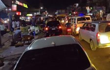 ওসমানীনগরের গোয়ালাবাজারে যানজট: রাস্তাঘাট বেহাল, ফুটপাত দখল, বিপাকে পথচারী