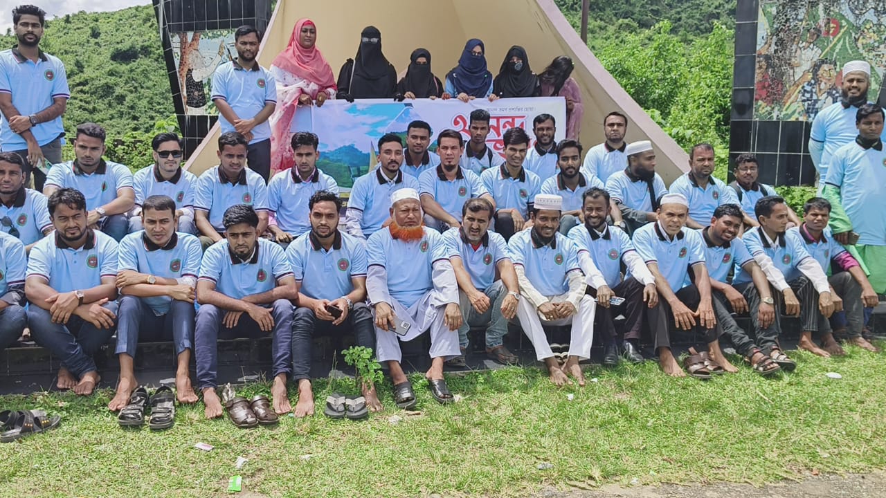 দোয়ারাবাজার উপজেলা কিন্ডারগার্টেন এসোসিয়েশনের আনন্দ ভ্রমণ