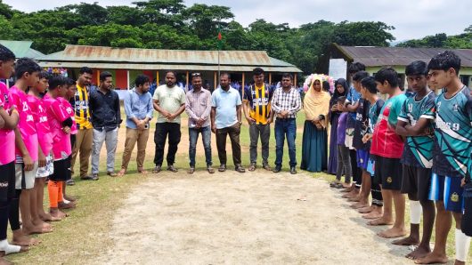 জাফলংয়ে মুসলিমনগর উচ্চ বিদ্যালয় আন্তঃশ্রেণী ফুটবল টুর্নামেন্টের উদ্বোধন